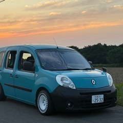 最終出品 ルノー カングー クルール MT 5速 1,600cc フルカスタム 車検1年半以上！ 限定カラーの画像