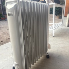 デロンギ　　オイルヒーターの画像