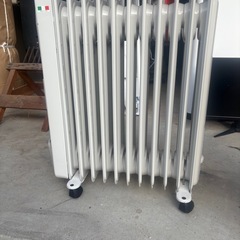 デロンギ　　オイルヒーターの画像