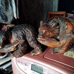 熊　置物　2体の画像