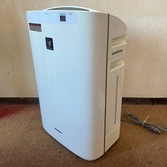 ★SHARP 加湿空気清浄機 KC-Z40-W プラズマクラスターシャワー シャープ 18畳 動作品 説明書付★の画像