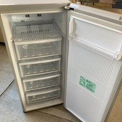 K2511-302 MITSUBISHI 冷凍庫 MF-U12D-S 2018年製 シルバー 5段 121L 動作確認済み キズ汚れ有りの画像