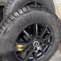 215/70R16 スタッドレスタイヤアルミ4本セットの画像