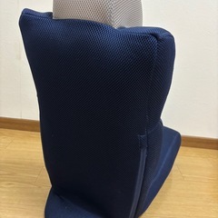 座椅子　背筋　猫背　改善　ネイビー　椅子　の画像