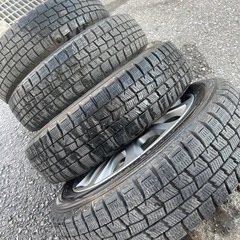 ダンロップスタッドレスタイヤ4本セットの画像