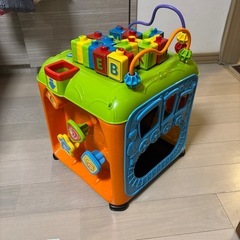 (取引中)おもちゃ　知育玩具　Vtech　バイリンガル楽しさMAX！究極のABCビッグキューブの画像