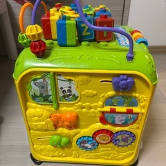 (取引中)おもちゃ　知育玩具　Vtech　バイリンガル楽しさMAX！究極のABCビッグキューブの画像