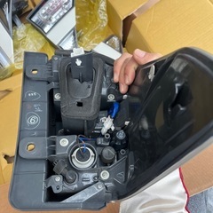 20ベルファイヤ純正ライトまわりの画像