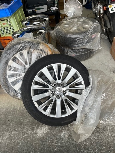 20ベルファイヤ純正ホイールタイヤナット付き