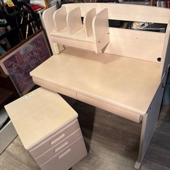 【配送可能】学習机・本棚上・ワゴンの画像