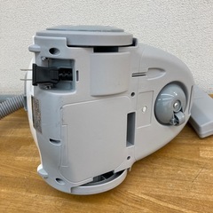 【ジモティー割引で最大15％OFF⭐️】紙パック式掃除機 GD-VC9 Vegetableの画像