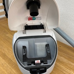 【ジモティー割引で最大15％OFF⭐️】紙パック式掃除機 GD-VC9 Vegetableの画像