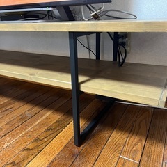 テレビボードの画像