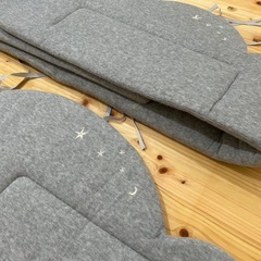 ベビーベッドガードの画像