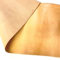 艶あり姫路産　大きめのヌメ革端材の画像