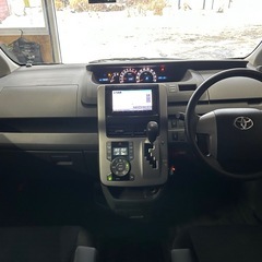 車検付き！トヨタ ヴォクシー！の画像