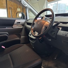 車検付き！トヨタ ヴォクシー！の画像