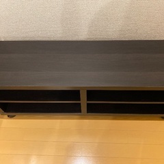 テレビボードの画像