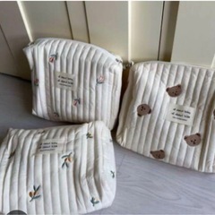 美品★おむつポーチ　チューリップ柄　キルティング　韓国　ベビー用品 ポーチ　マザーポーチ　オムツポーチ　マルチポーチ　韓国イブル　の画像