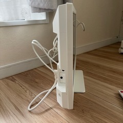 ジャンク品 SHARP AQUOS 液晶テレビ 2022年製 リモコン付き 19インチ ホワイトの画像