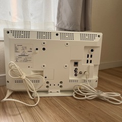 ジャンク品 SHARP AQUOS 液晶テレビ 2022年製 リモコン付き 19インチ ホワイトの画像