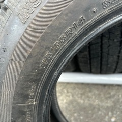 175.65.14スタッドレスタイヤの画像