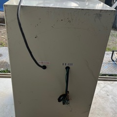 両替機 CS-103 中部洗機 盗難防止型 中古 の画像