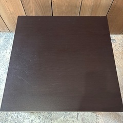 サイドテーブルの画像