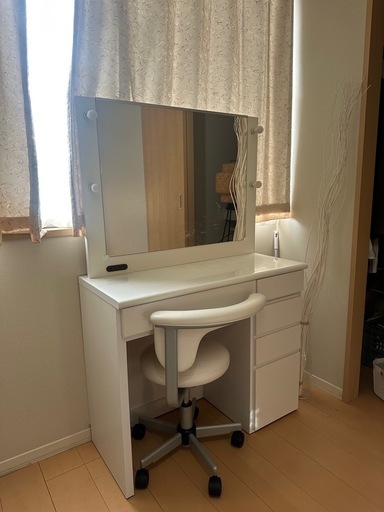 家具　ドレッサー椅子付き