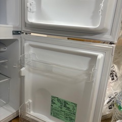 PRC-B092D-W　冷蔵冷凍庫　2022年製　の画像