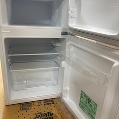 PRC-B092D-W　冷蔵冷凍庫　2022年製　の画像