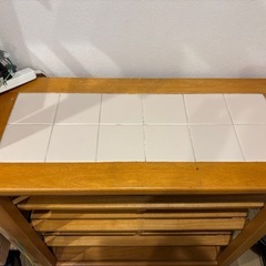 木製ワゴン　キッチンワゴン　タイル付きの画像