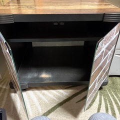 テレビ台コマ付きの画像