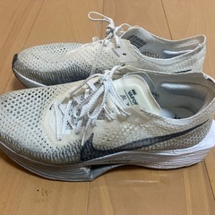 ヴェイパーフライ3 26cmの画像