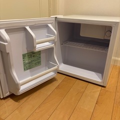 アイリスオーヤマ小型冷蔵庫AF42Lの画像