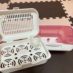 ピジョン電子レンジ消毒ケースの画像