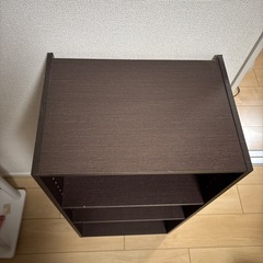 無料　茶色い棚の画像