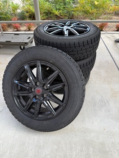TOYOタイヤ 185/65R15スタッドレスタイヤ アルミホイール4本セット