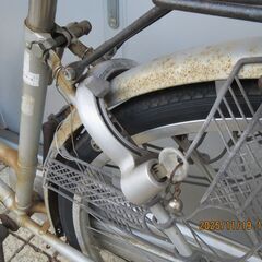 26インチ自転車　前輪後輪のタイヤ新品に交換しました。鍵はリンプルキーリング錠です。の画像