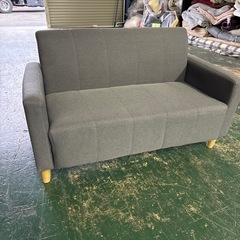 この価格は驚き！2人掛けソファーの画像
