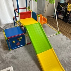 キッズパーク　ジャングルジム　滑り台の画像