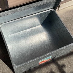 ブリキ製（衣装ケース）ガンガンの画像