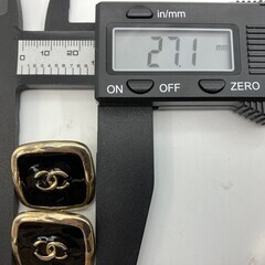 CHANEL シャネル ココマーク スクエア ピアス　2.7×2.7ｃｍ　 ゴールド×ブラック ヴィンテージの画像