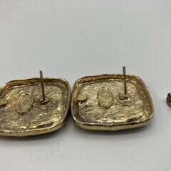 CHANEL シャネル ココマーク スクエア ピアス　2.7×2.7ｃｍ　 ゴールド×ブラック ヴィンテージの画像