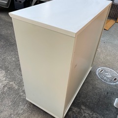 キッチンダンスの画像