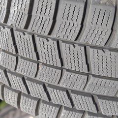 2023年10月製造スタッドレスタイヤ　215/60R16 4本セットの画像