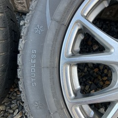 スタッドレスアルミホイル4本セットの画像