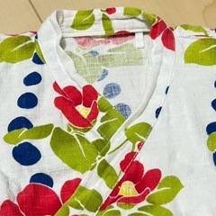 90USED 赤いお花の甚平の画像