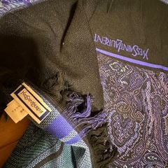 イヴ・サンローランペイズリー柄 ネイビー ブラック マルチカバーの画像