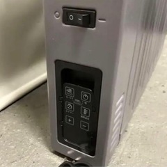 コンベクションヒーター addmore グレー パネル オイルレス リモコンの画像